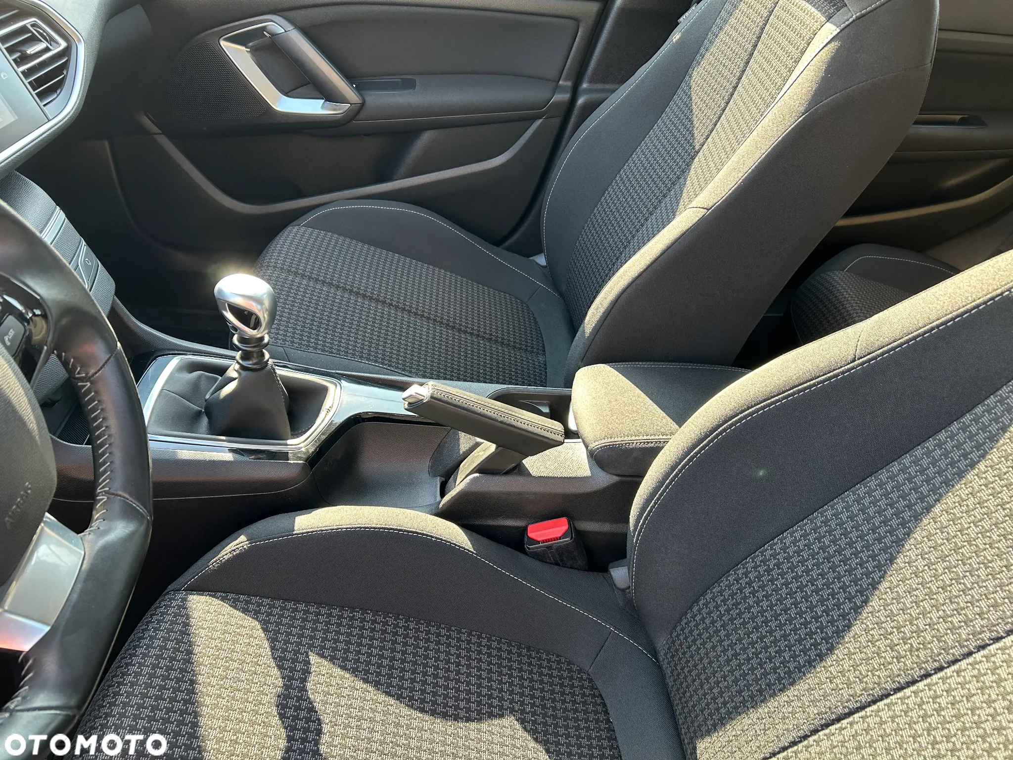 Peugeot 308 1.2 PureTech Active S&S - 13