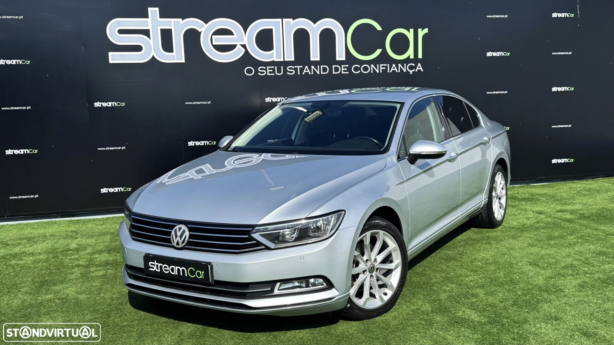 VW Passat 1.6 TDI Highline DSG - 2