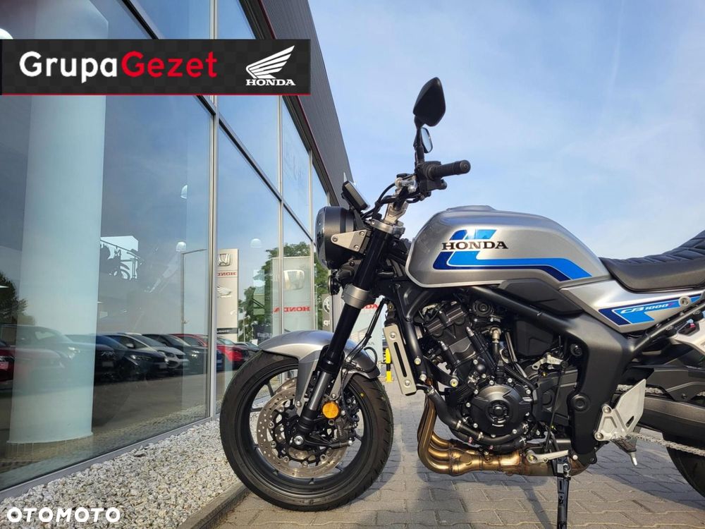 Honda CB - 8