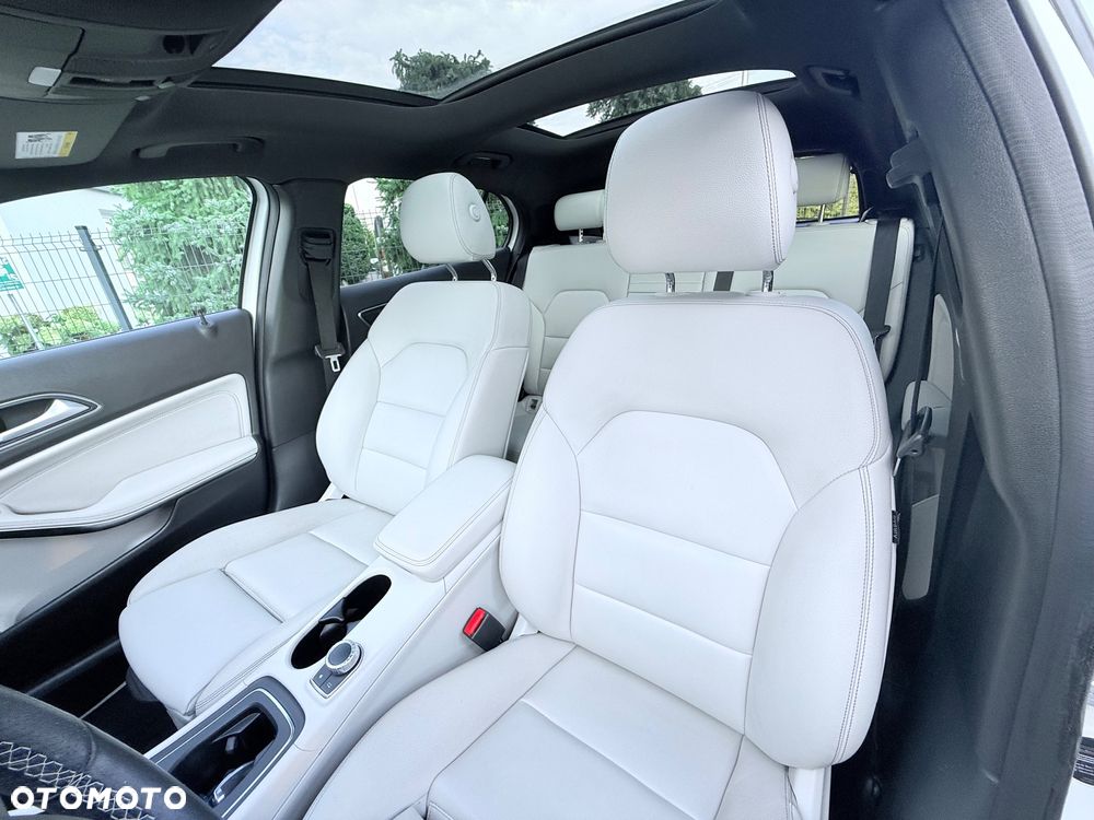 Mercedes-Benz GLA 250 7G-DCT UrbanStyle Edition - 7