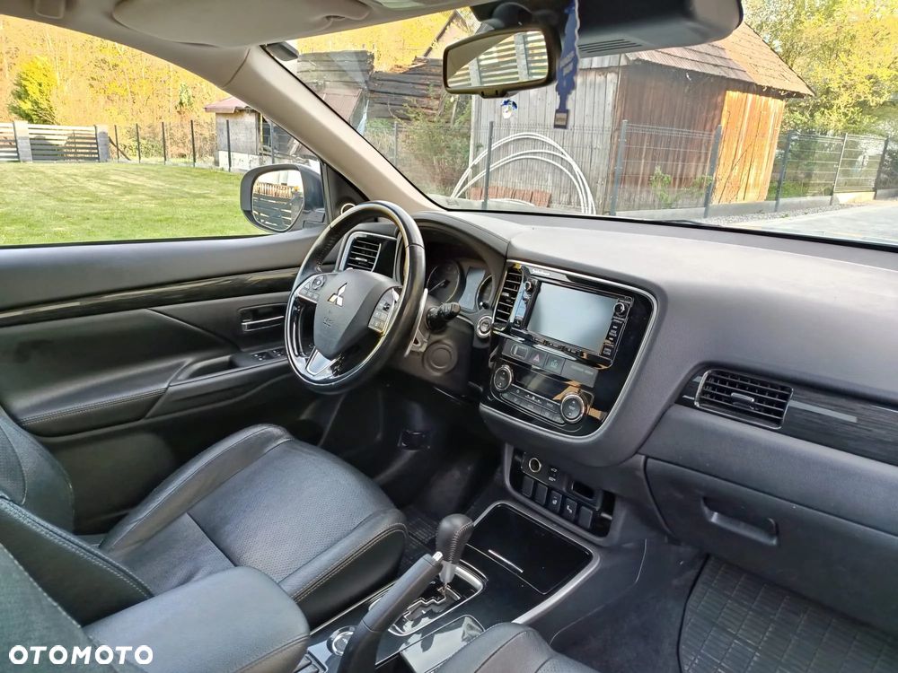 Mitsubishi Outlander 2.0 4WD CVT Diamant Edition+ - 8