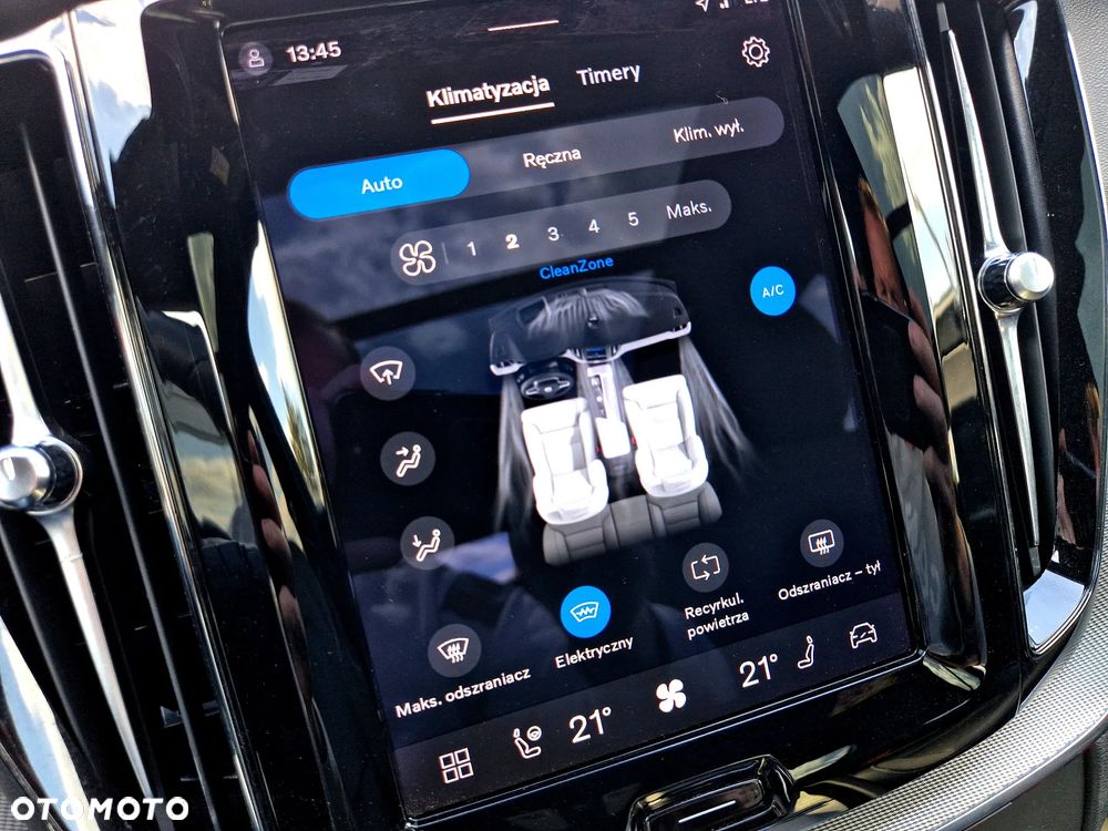Volvo XC 60 T6 Plug-In Hybrid AWD Plus Dark - 20