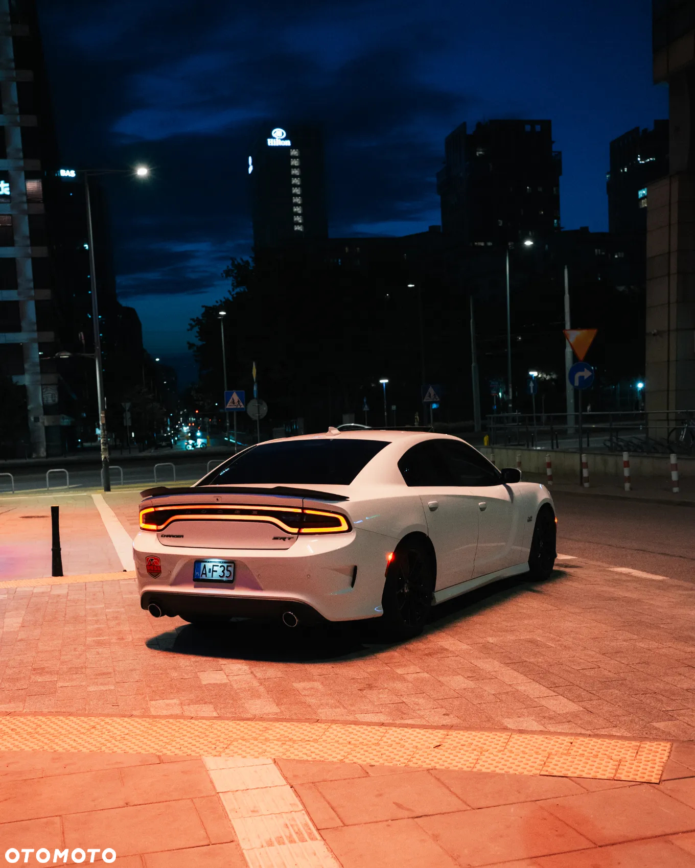 Dodge Charger 6.4 Scat Pack - 11