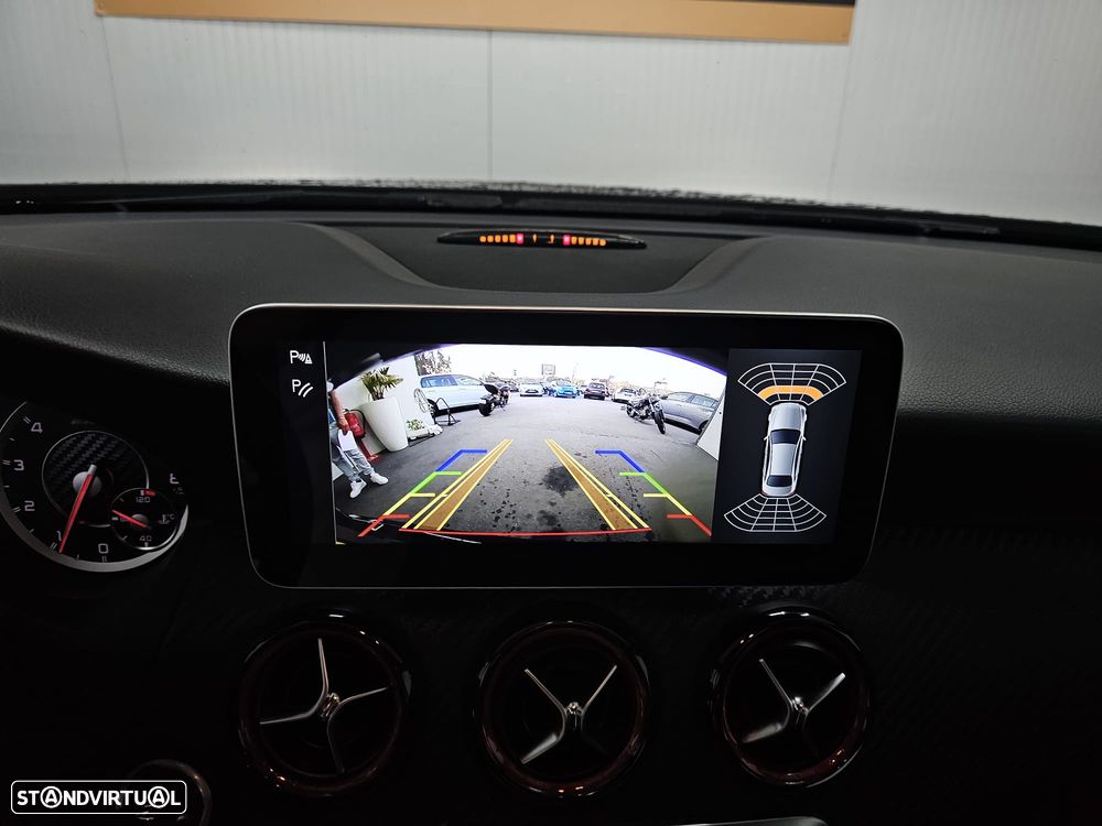 Mercedes-Benz A 45 AMG 4Matic Speedshift 7G-DCT - 24