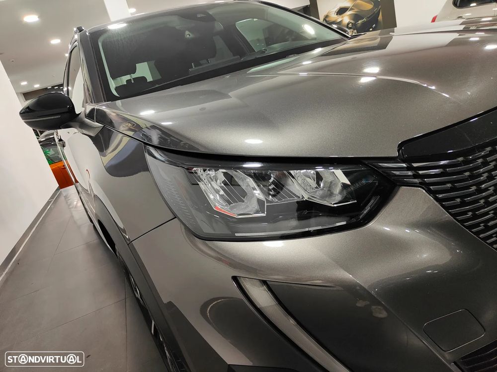 Peugeot 2008 1.2 PureTech Allure - 11