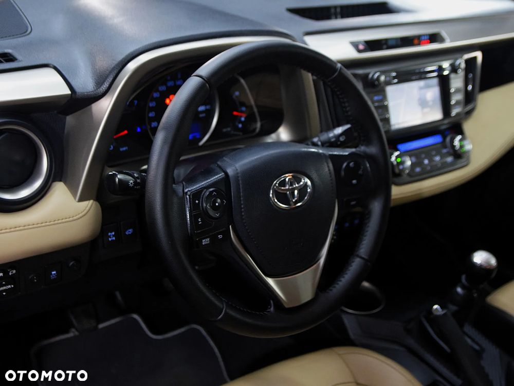 Toyota RAV4 2.0 D-4D Active - 25
