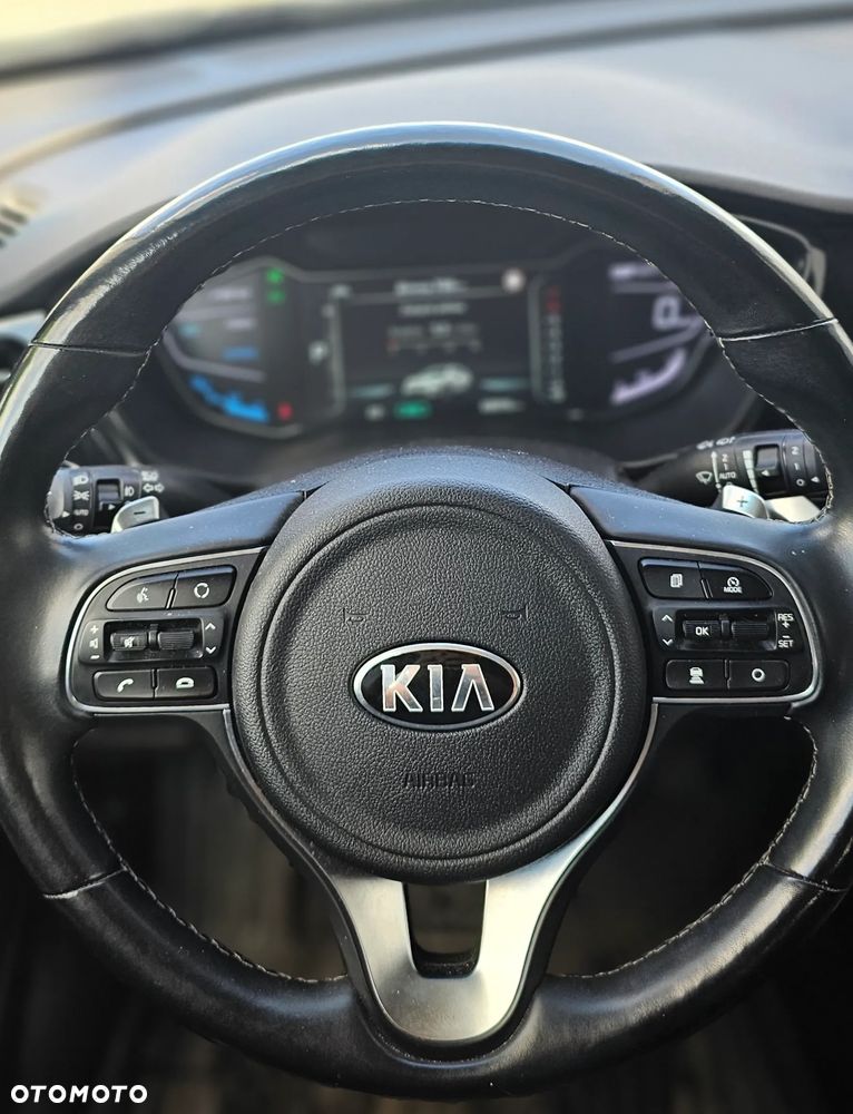 Kia Niro 1.6 GDI Hybrid L Business Line - 13