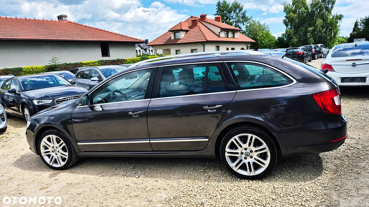 Skoda Superb 2.0 TSI Business DSG - 21