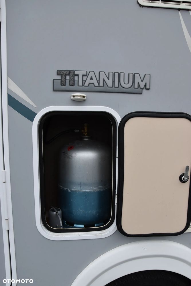 Ford CHAUSSON Titanium - 30