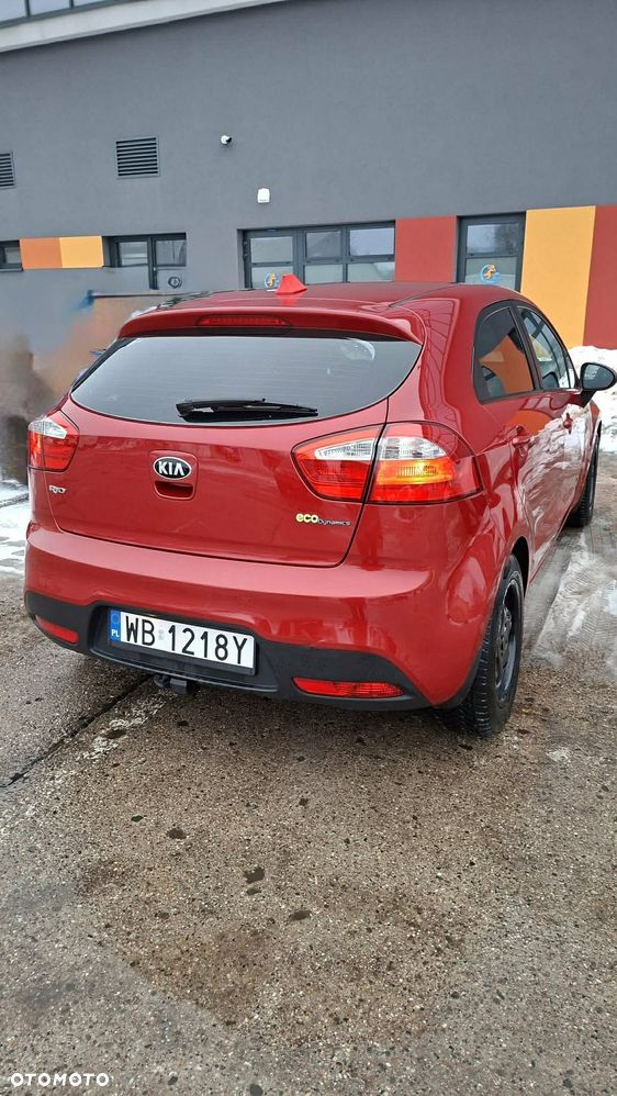 Kia Rio 1.2 Attract - 12