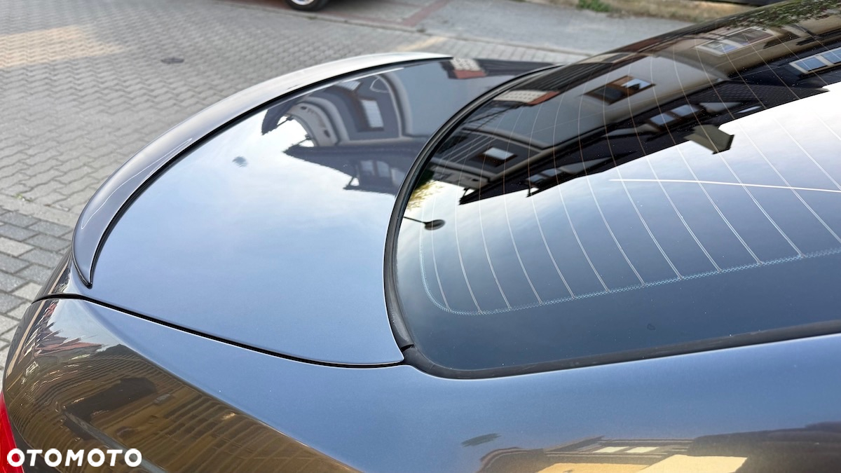 BMW Seria 3 320si - 25