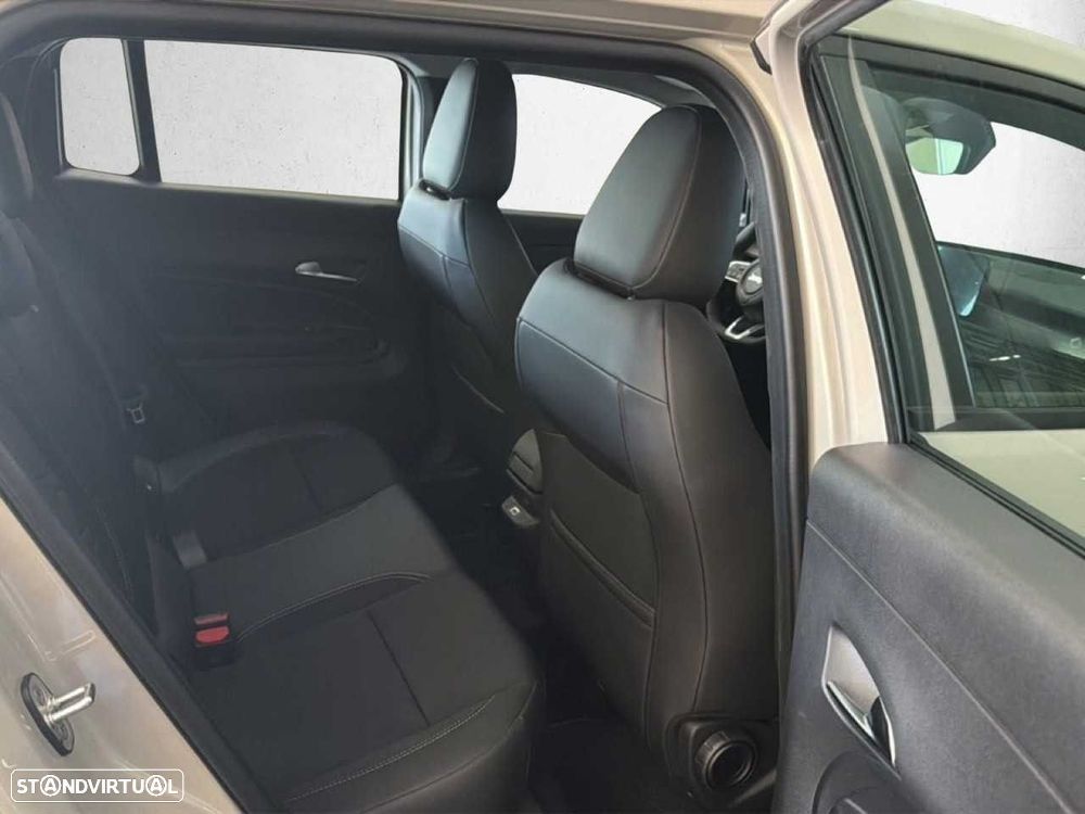 Jeep Avenger 1.2 GSE T3 Altitude - 21