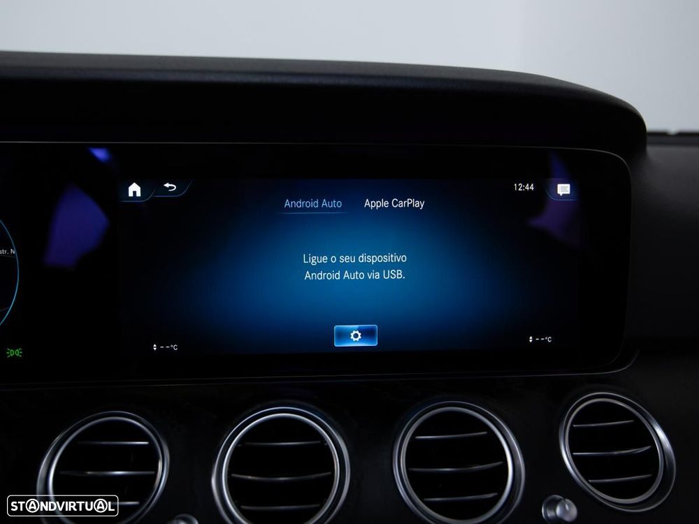 Mercedes-Benz E 300 de T 9G-TRONIC AMG Line - 38