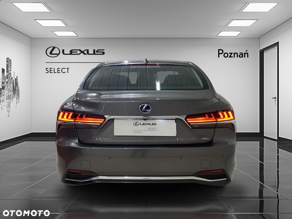Lexus LS - 4