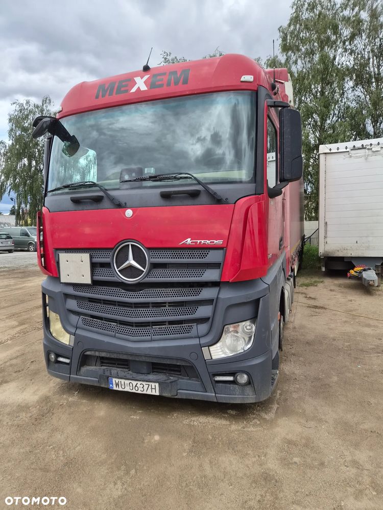 Mercedes-Benz Actros - 3