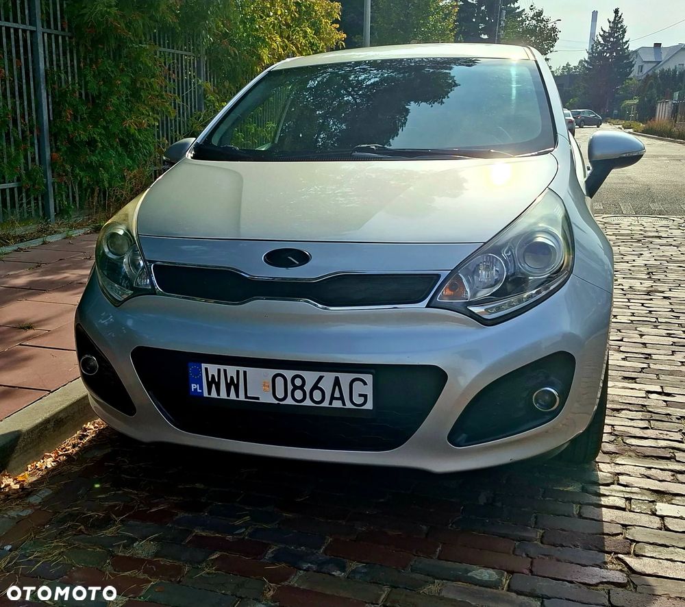 Kia Rio - 21