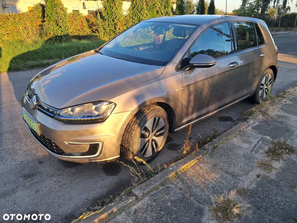 Volkswagen Golf 2015 photo 2