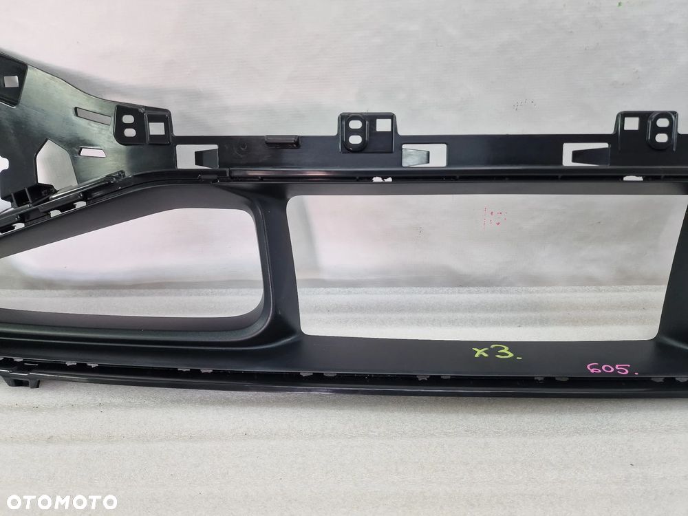 AUDI Q6 E-TRON 85H S-LINE 21- KRATKA ŚRODKOWA ZDERZAKA PRZEDNIEGO PRZÓD , NR 85H807683 , NR AUKCJI GL605 - 5