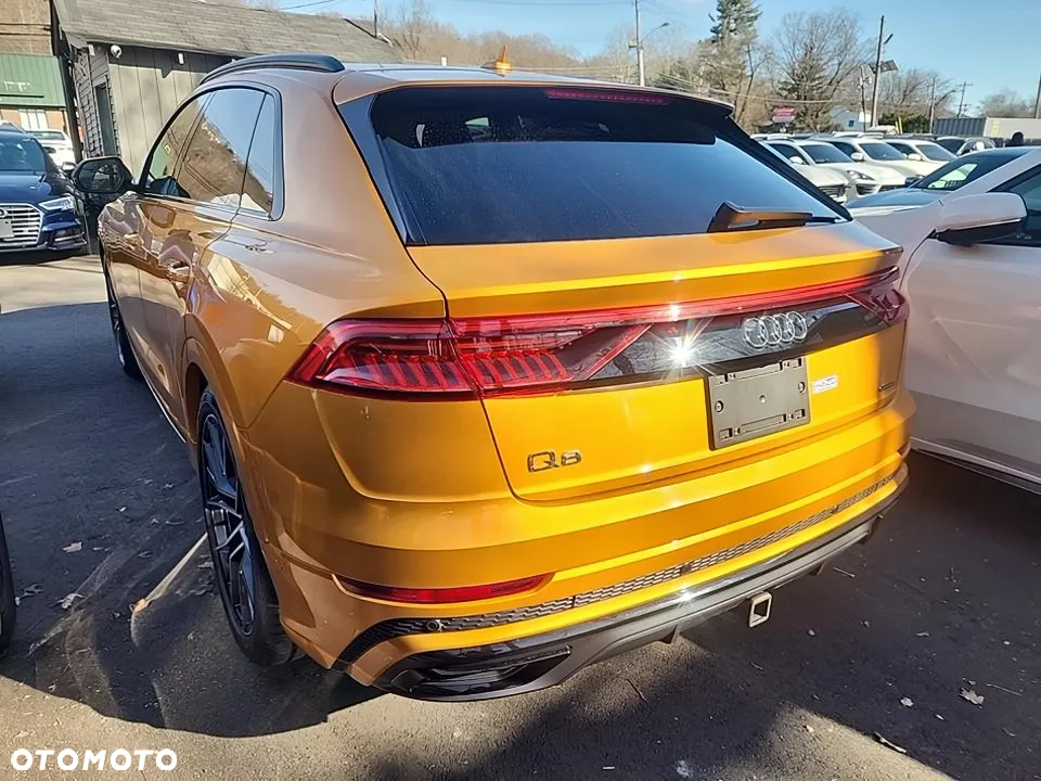Audi Q8 55 TFSI quattro tiptronic