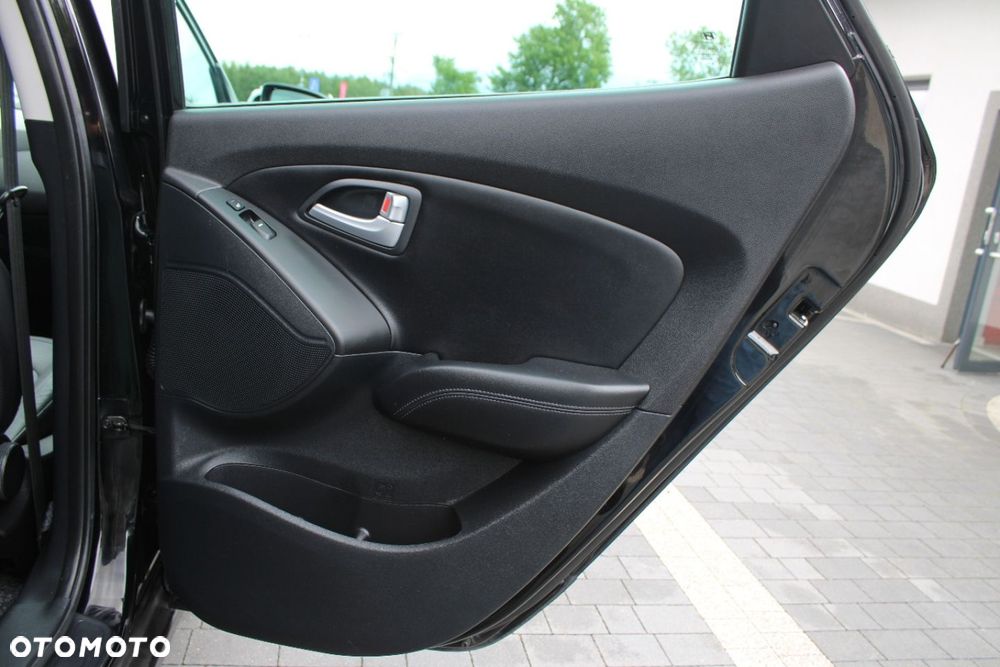 Hyundai ix35 2.0 CRDi 4WD Automatik Premium - 22