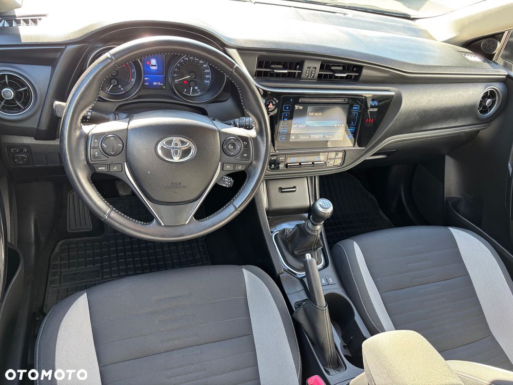 Toyota Auris 1.2 Turbo Executive - 16