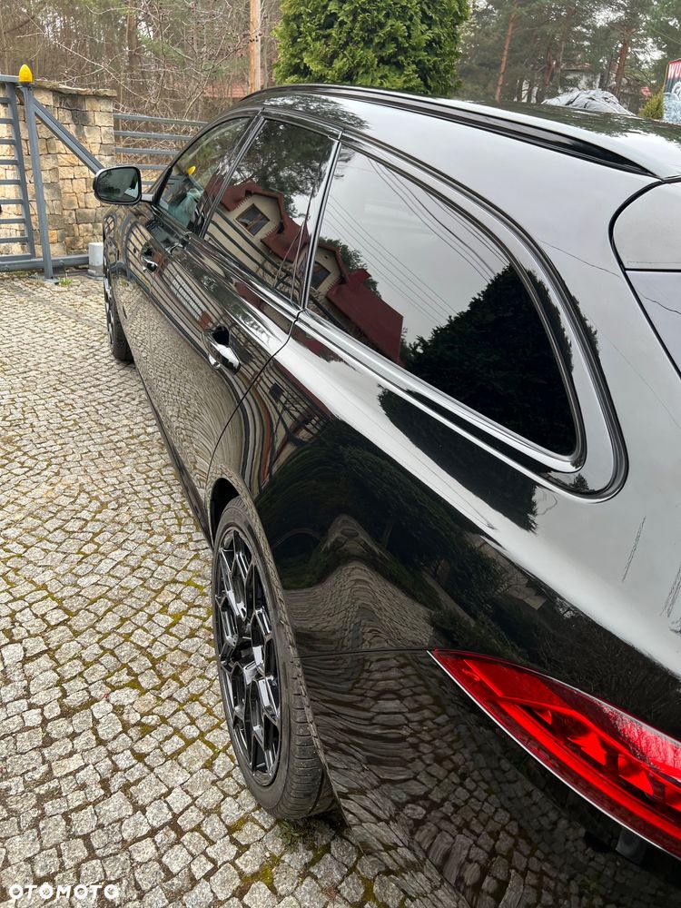 Jaguar XF 2.0 i4D R-Sport - 11