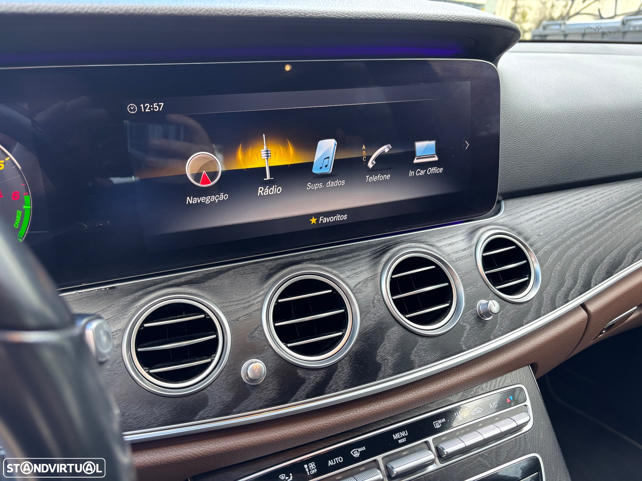 Mercedes-Benz E 300 de Avantgarde 4Matic - 24