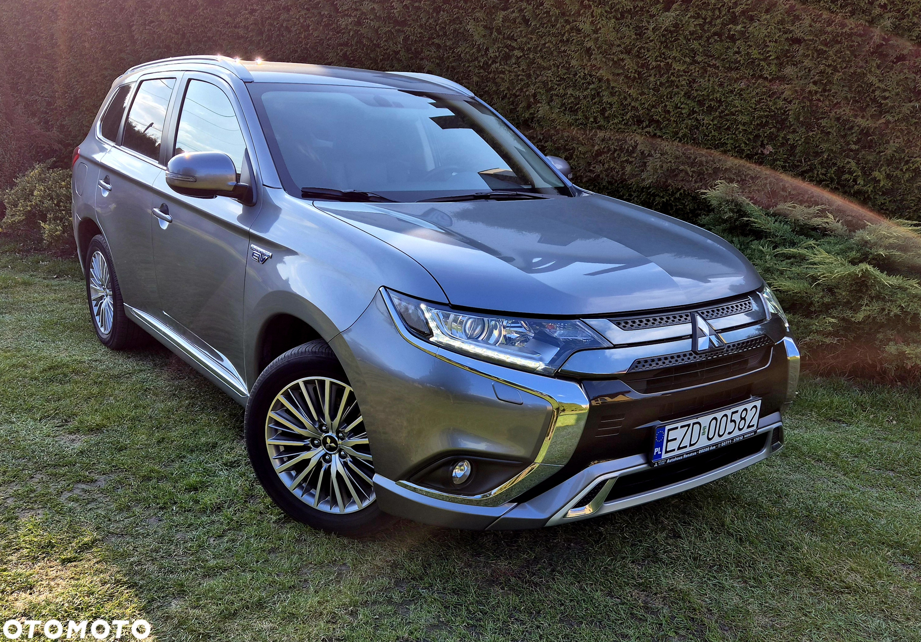 Mitsubishi Outlander 2.4 4WD Plug-In Hybrid Diamant - 3