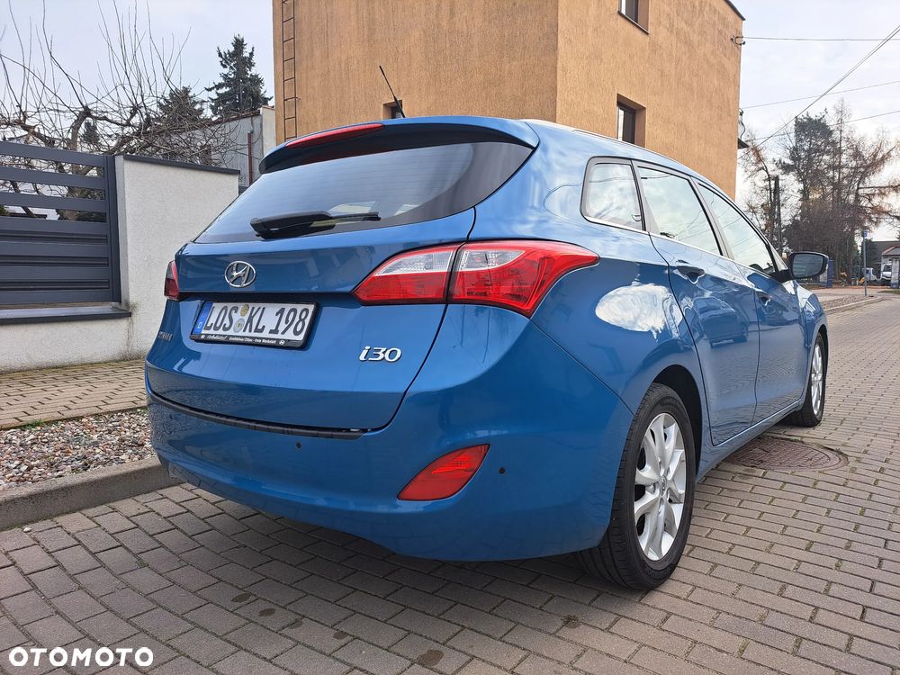 Hyundai i30 i30cw 1.6 CRDi Intro Edition - 6