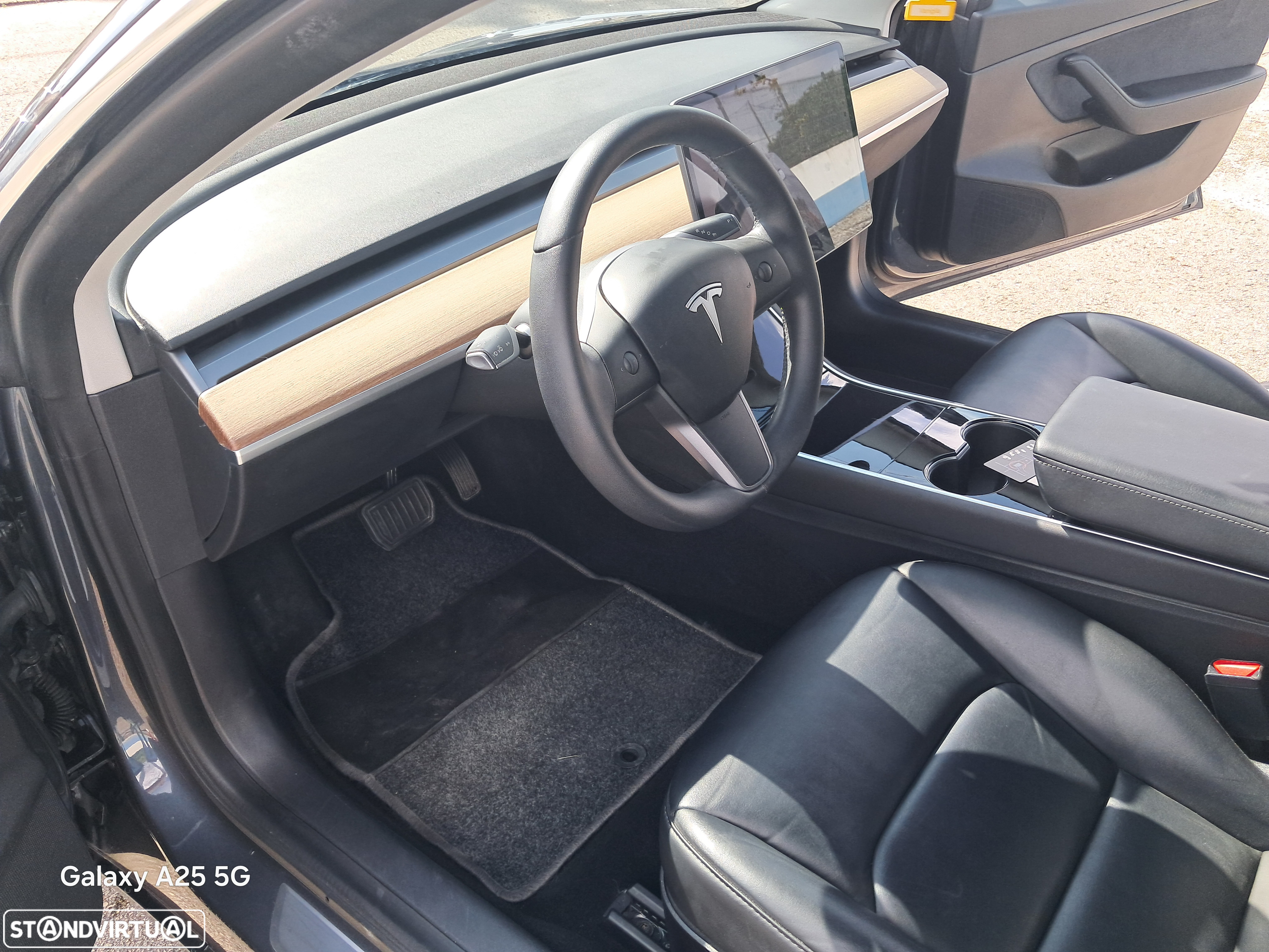 Tesla Model 3 RWD - 29