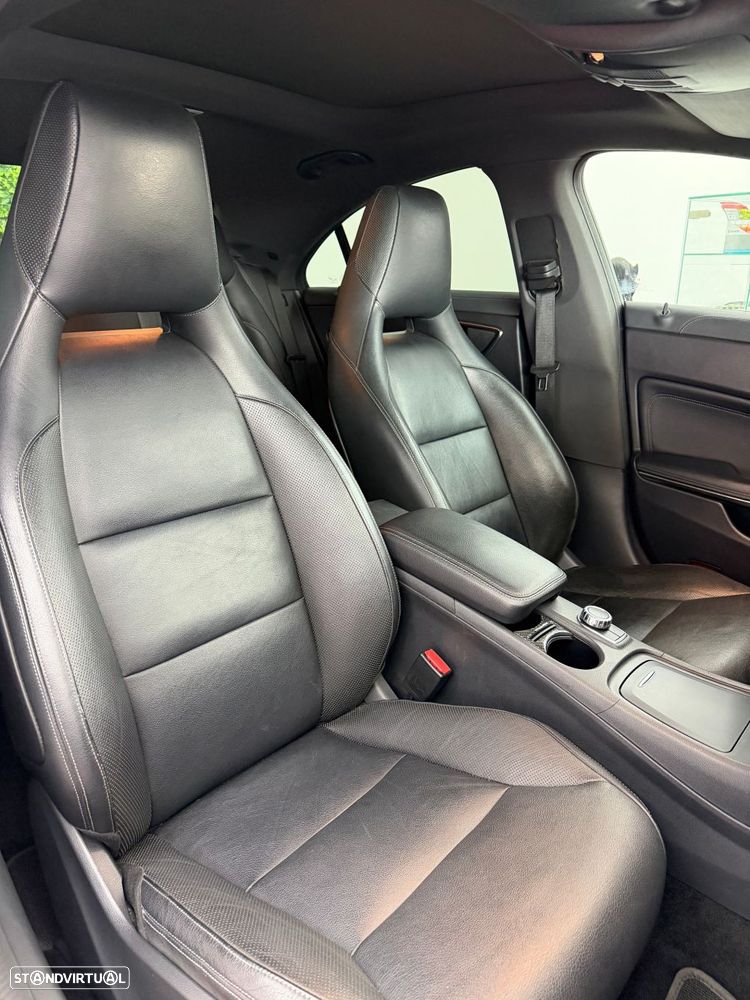 Mercedes-Benz CLA 220 d 7G-DCT AMG Line - 13