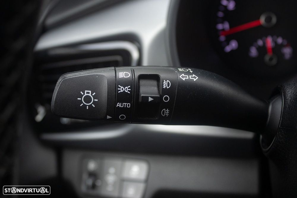 Kia Rio 1.2 CVVT Easy - 17