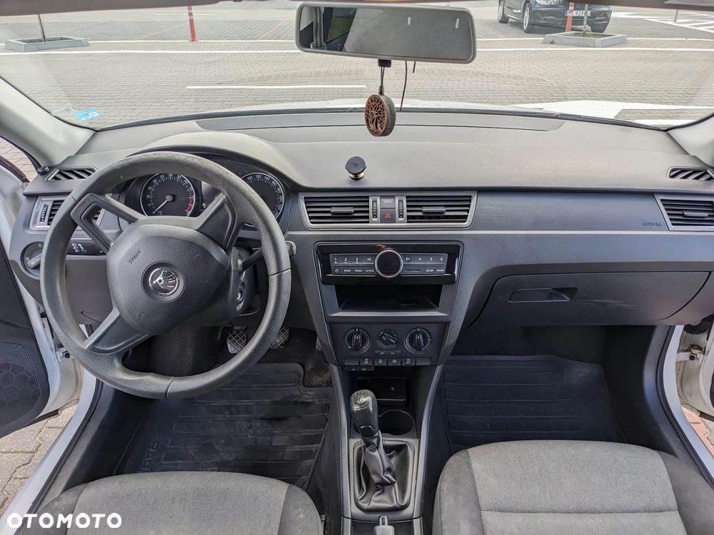 Skoda RAPID - 15