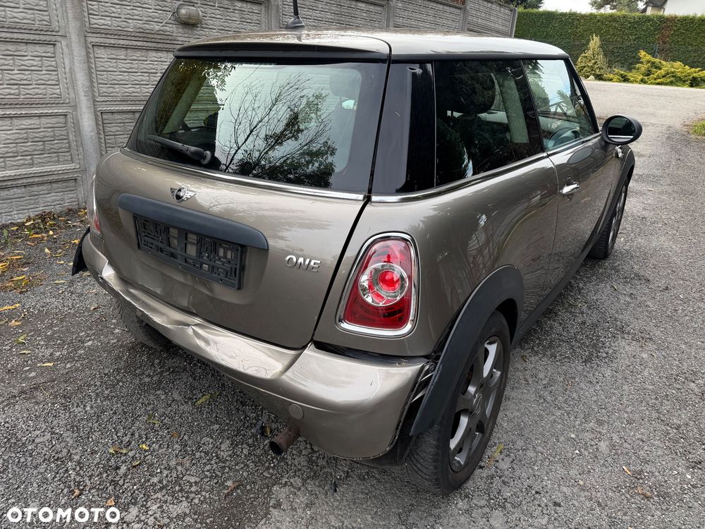 MINI ONE Standard - 13