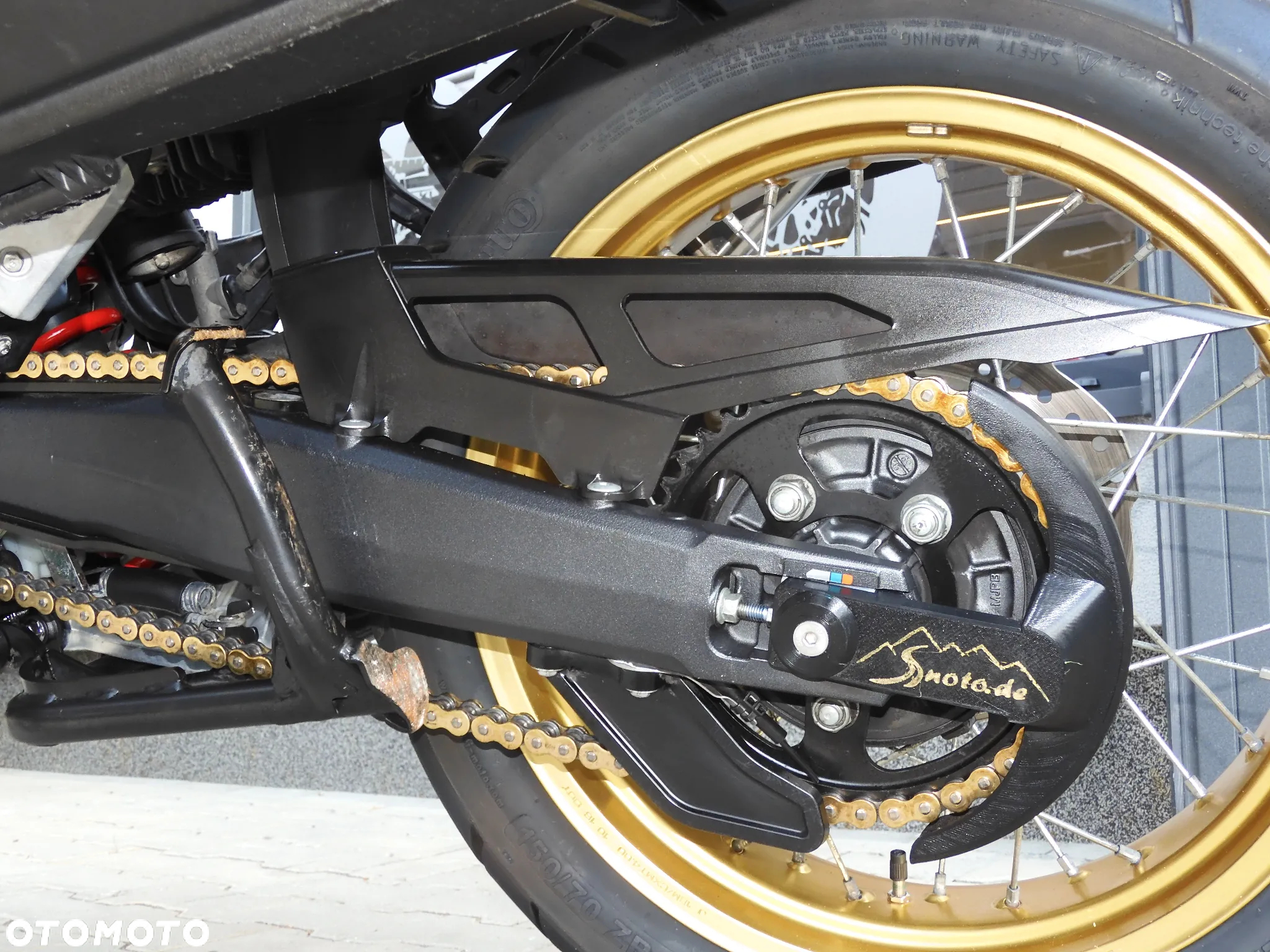 Honda CRF - 33