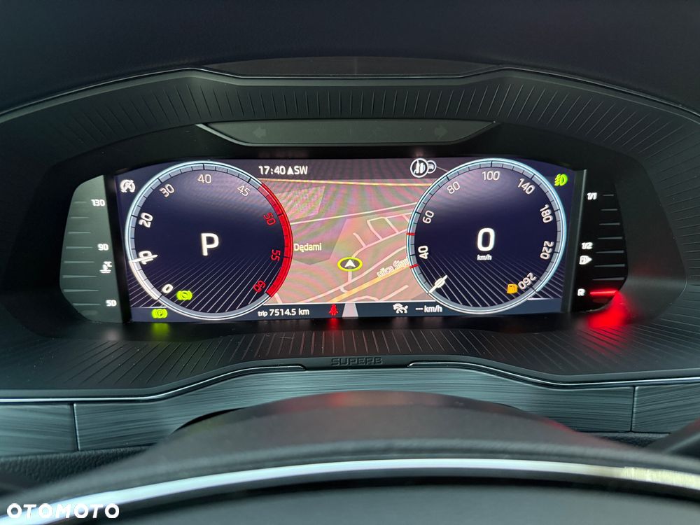 Skoda Superb 2.0 TDI DSG Premium Edition - 24