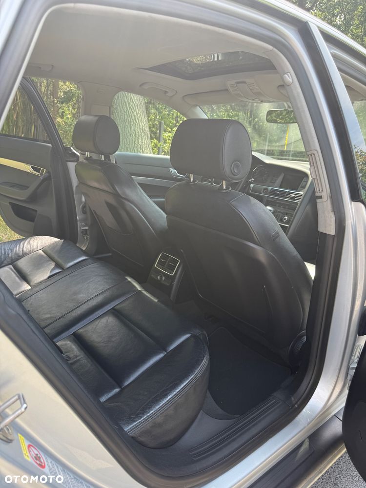 Audi A6 Limousine 3.2 FSI Quattro Tiptronic - 12