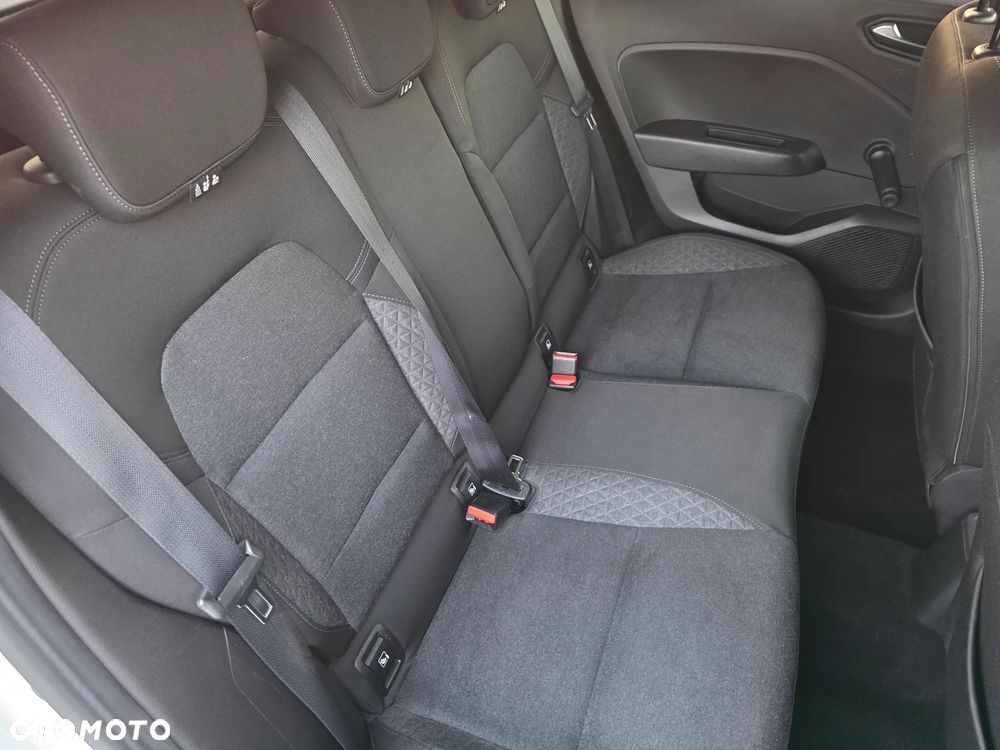 Renault Clio - 10