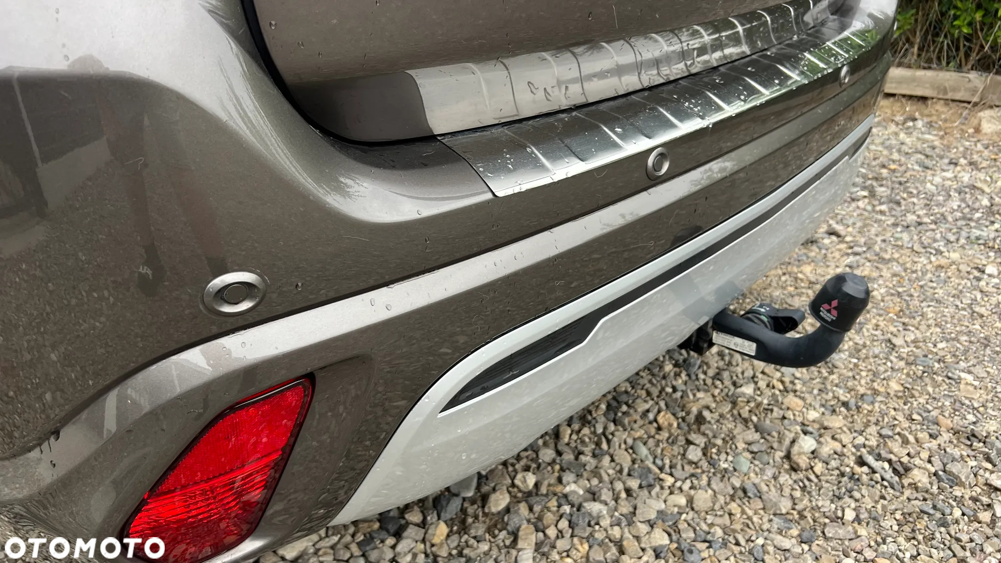 Mitsubishi Outlander - 16
