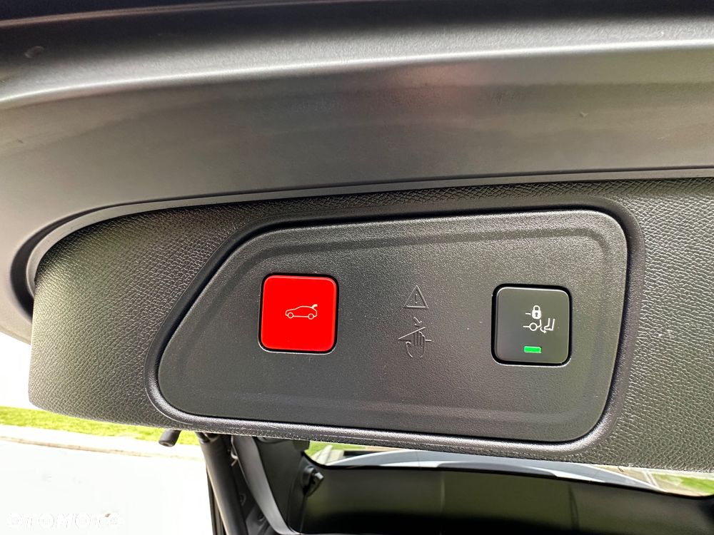 Peugeot 3008 BlueHDi 130 Stop & Start EAT8 Allure - 24