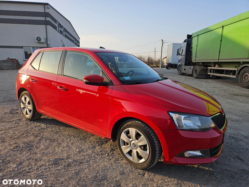 Skoda Fabia 1.2 TSI Active - 10