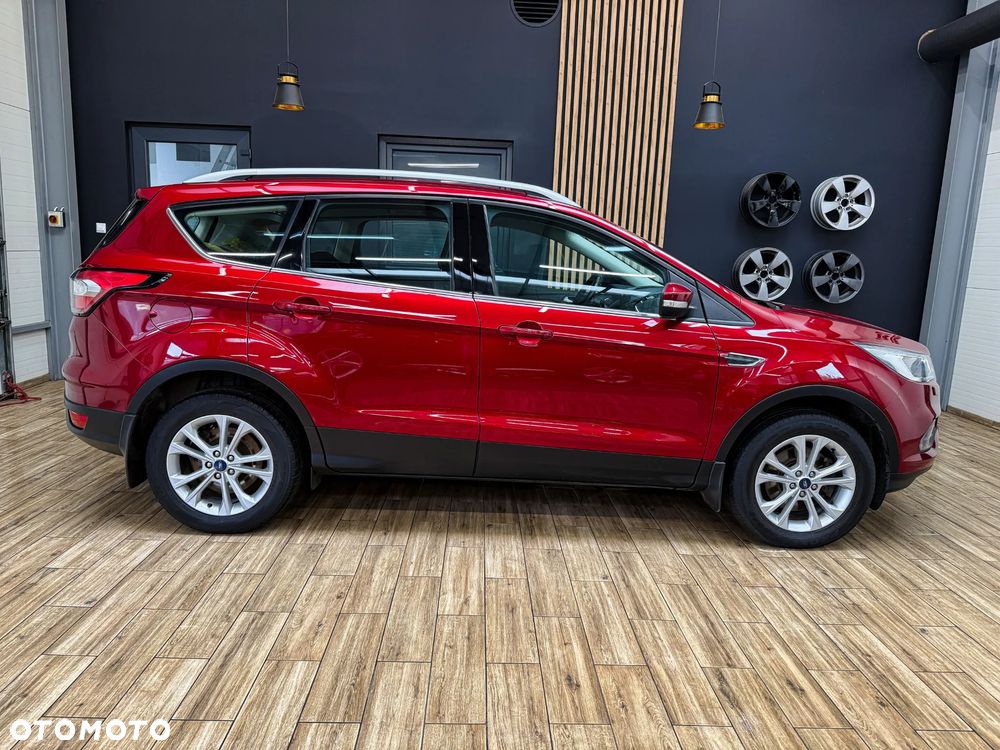 Ford Kuga 2.0 TDCi 2x4 Titanium - 6