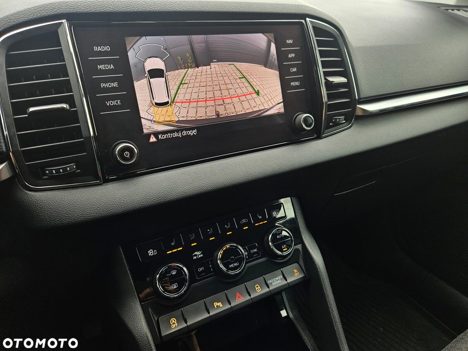 Skoda Karoq 1.5 TSI ACT GPF 4x2 Style DSG - 17
