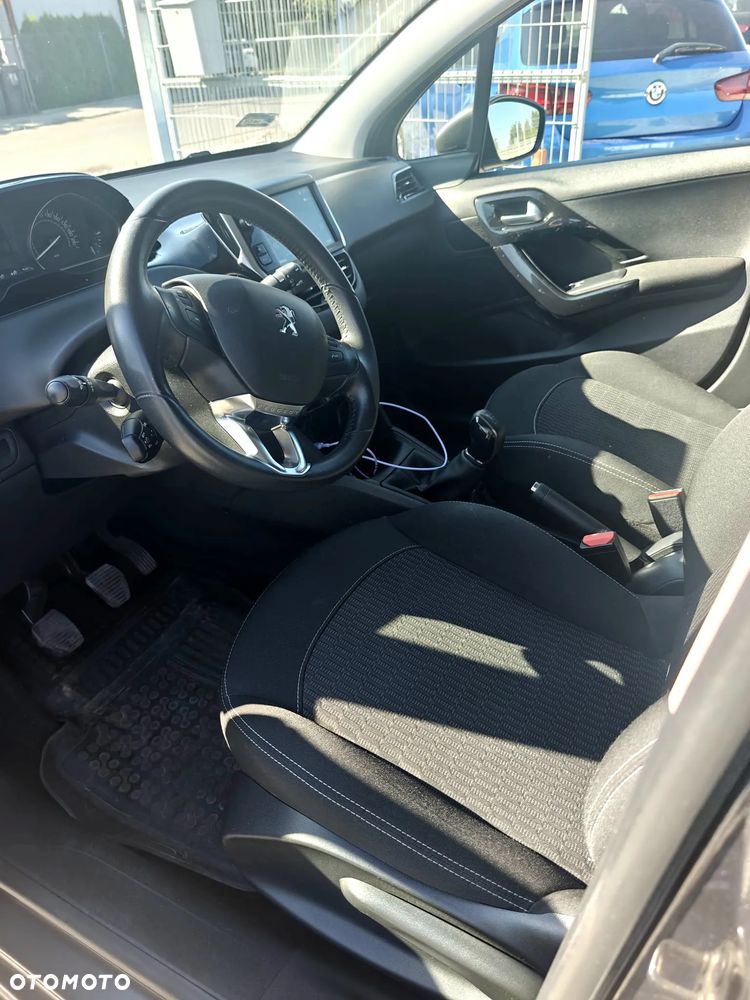 Peugeot 208 1.2 PureTech Active - 18