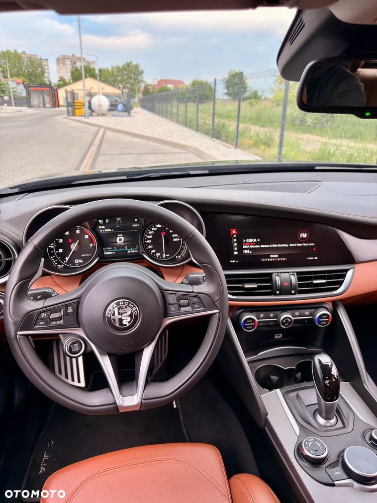 Alfa Romeo Giulia 2.0 Turbo Veloce Q4 - 29
