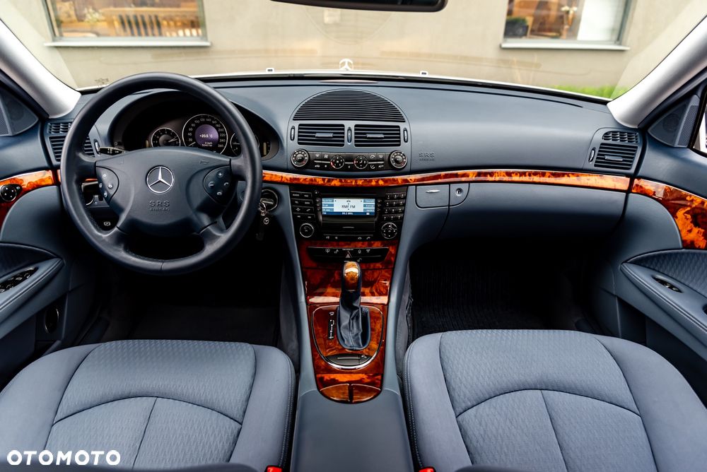 Mercedes-Benz Klasa E 200 Kompressor Automatik Elegance - 29