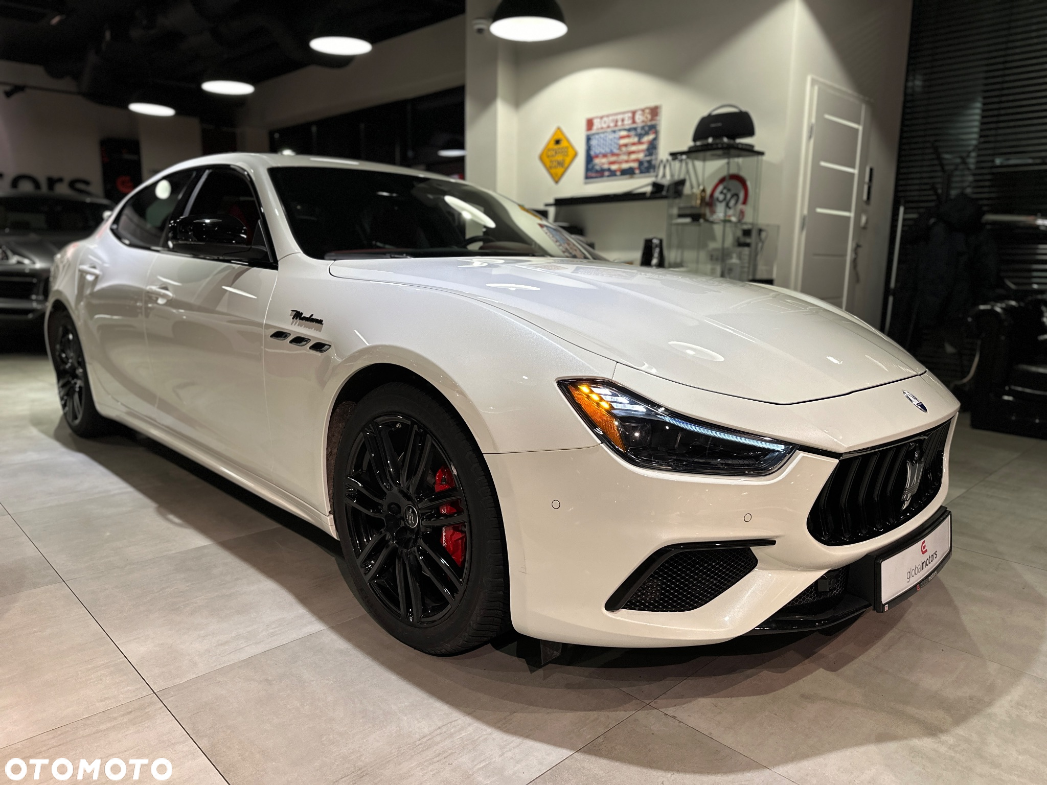 Maserati Ghibli - 2