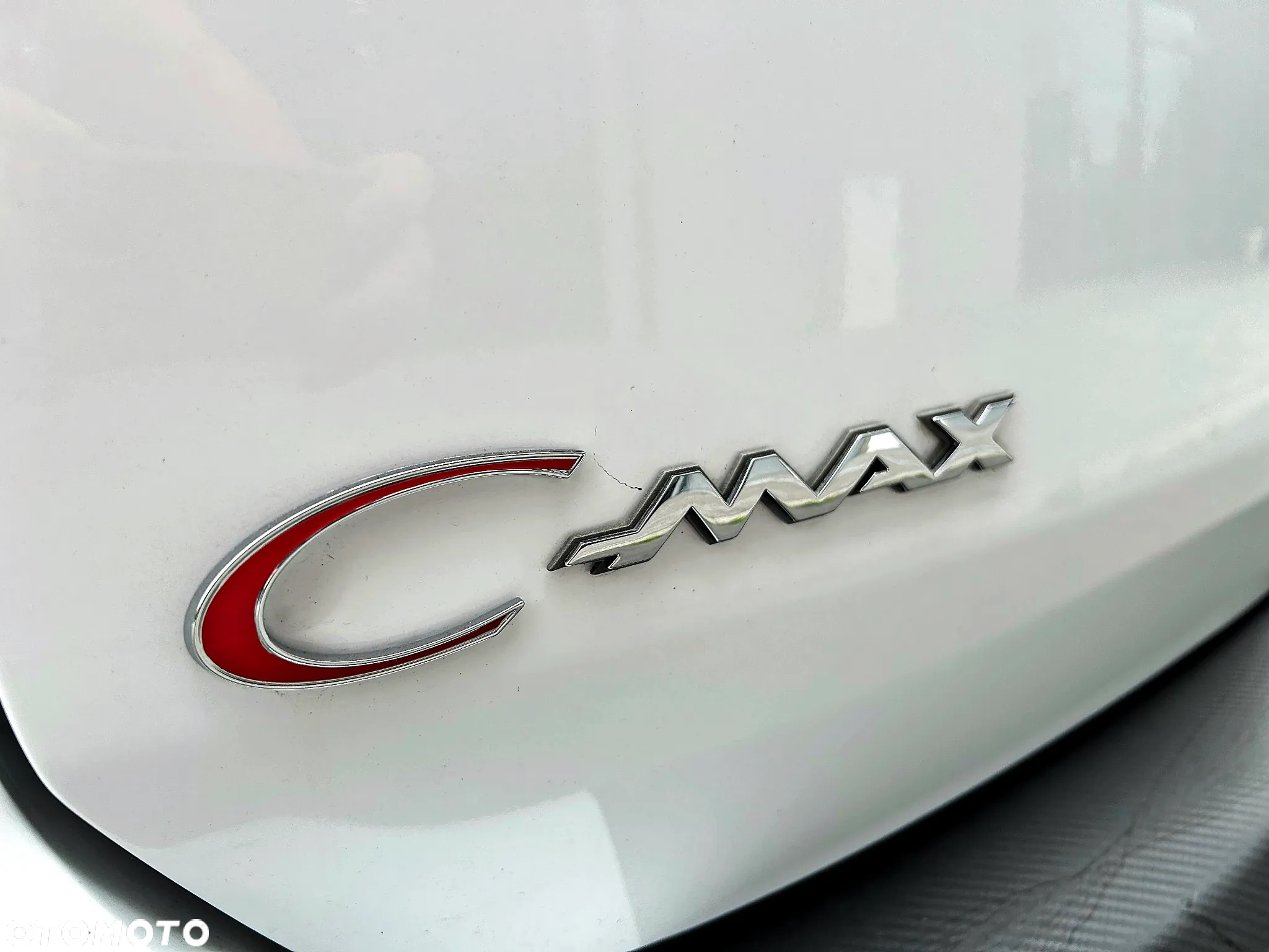Ford Grand C-MAX 2.0 TDCi Titanium - 17