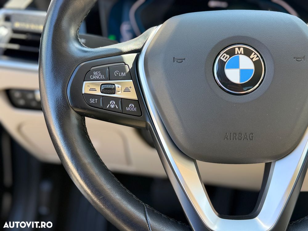 BMW Seria 3 330e iPerformance Luxury Line - 6