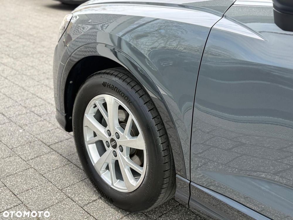 Audi Q3 Sportback - 11